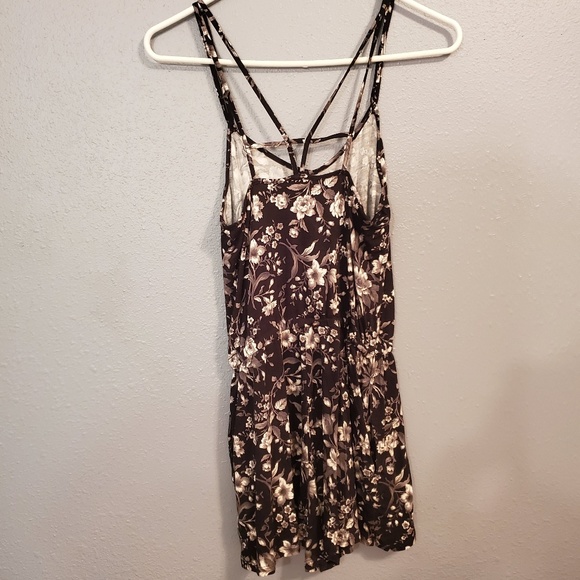 Romper - Picture 2 of 3